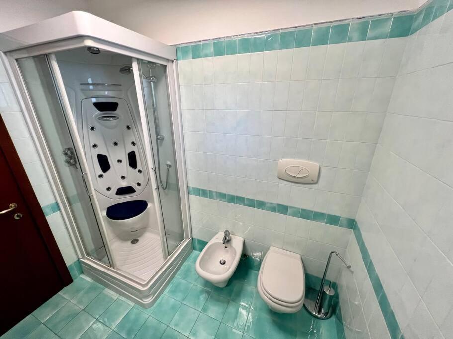 Apartamento Beija Flor-Trilocale Piazza Garibaldi N18 Desenzano del Garda Exterior foto