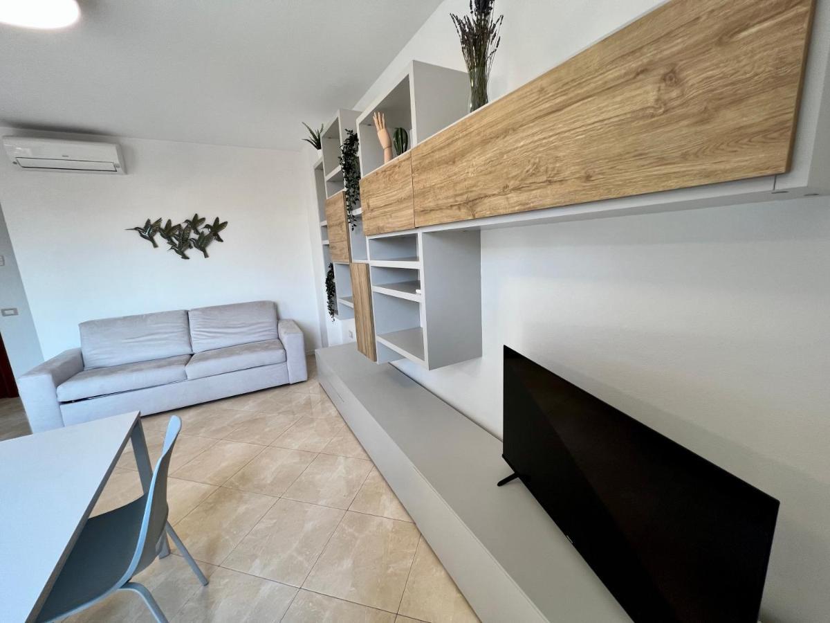 Apartamento Beija Flor-Trilocale Piazza Garibaldi N18 Desenzano del Garda Exterior foto